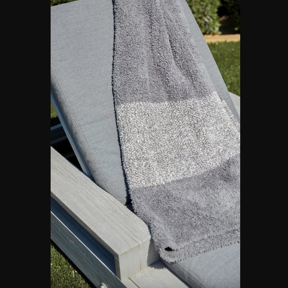 Barefoot Dreams CozyChic Luxe Heathered Stripe Gray Throw Blanket Pewter/Black - Picture 2 of 6